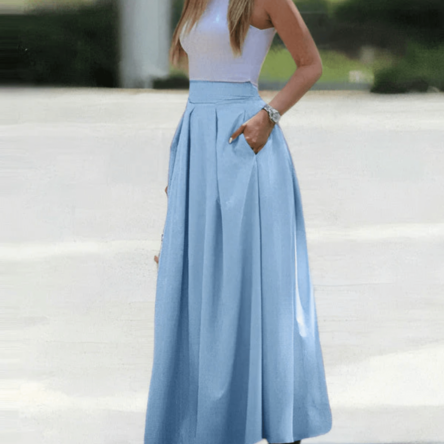 Carlotta – Stylish Viscose Midi Skirt with Pleats
