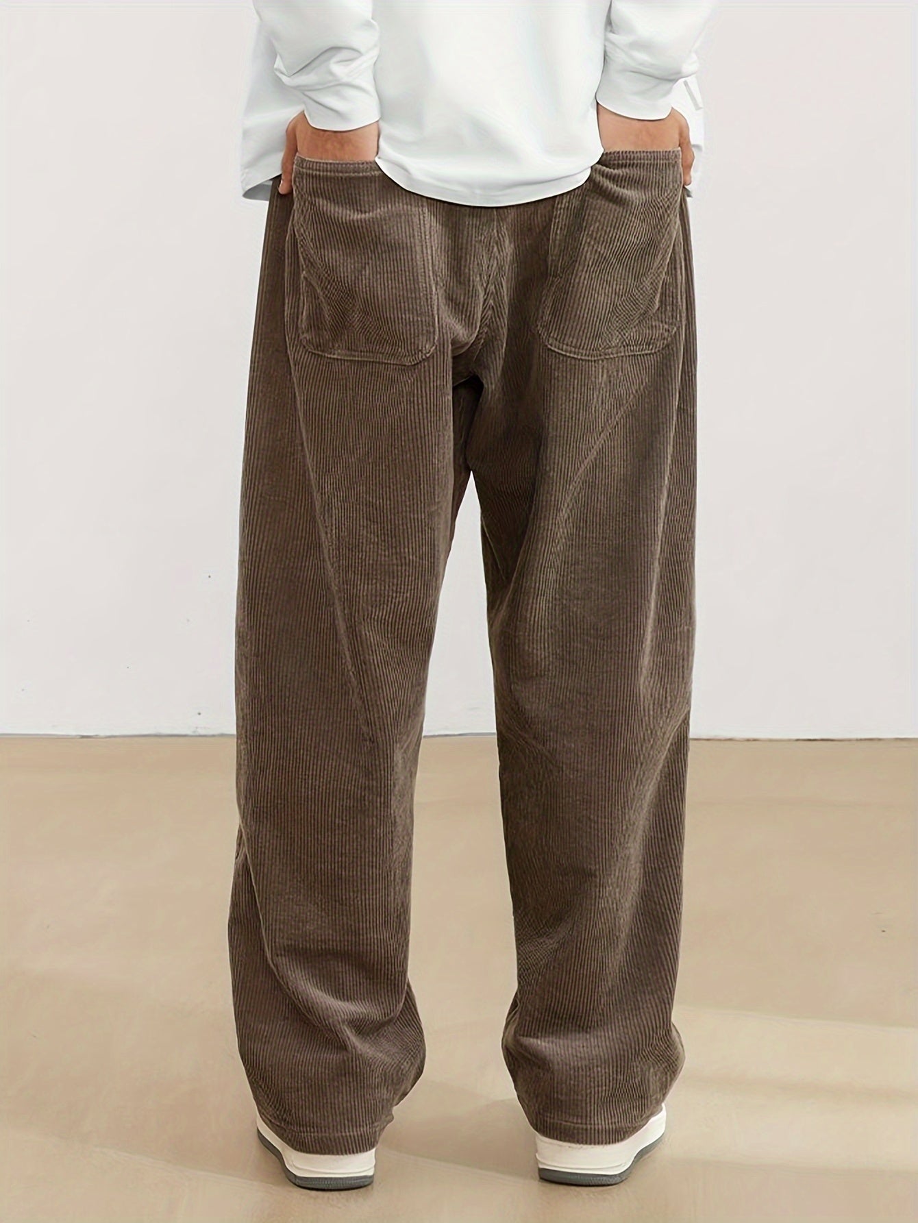 Finn – Stylish Men's Cord Trousers with Practical Pockets - Pants - Flaro