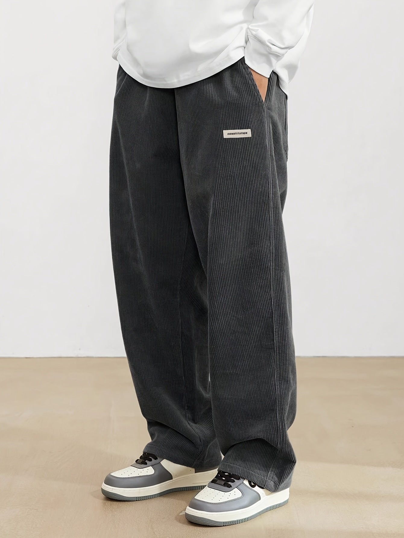 Finn – Stylish Men's Cord Trousers with Practical Pockets - Pants - Flaro
