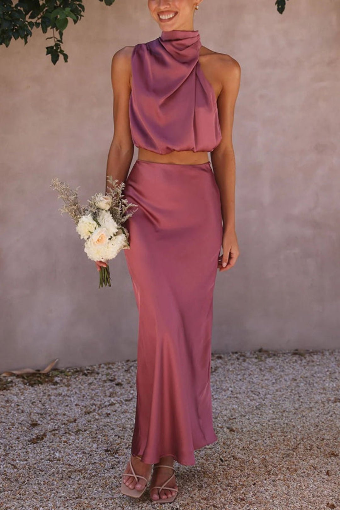 Inaya – Elegant Maxi Dress in Flowing Fabric - Dresses - Flaro