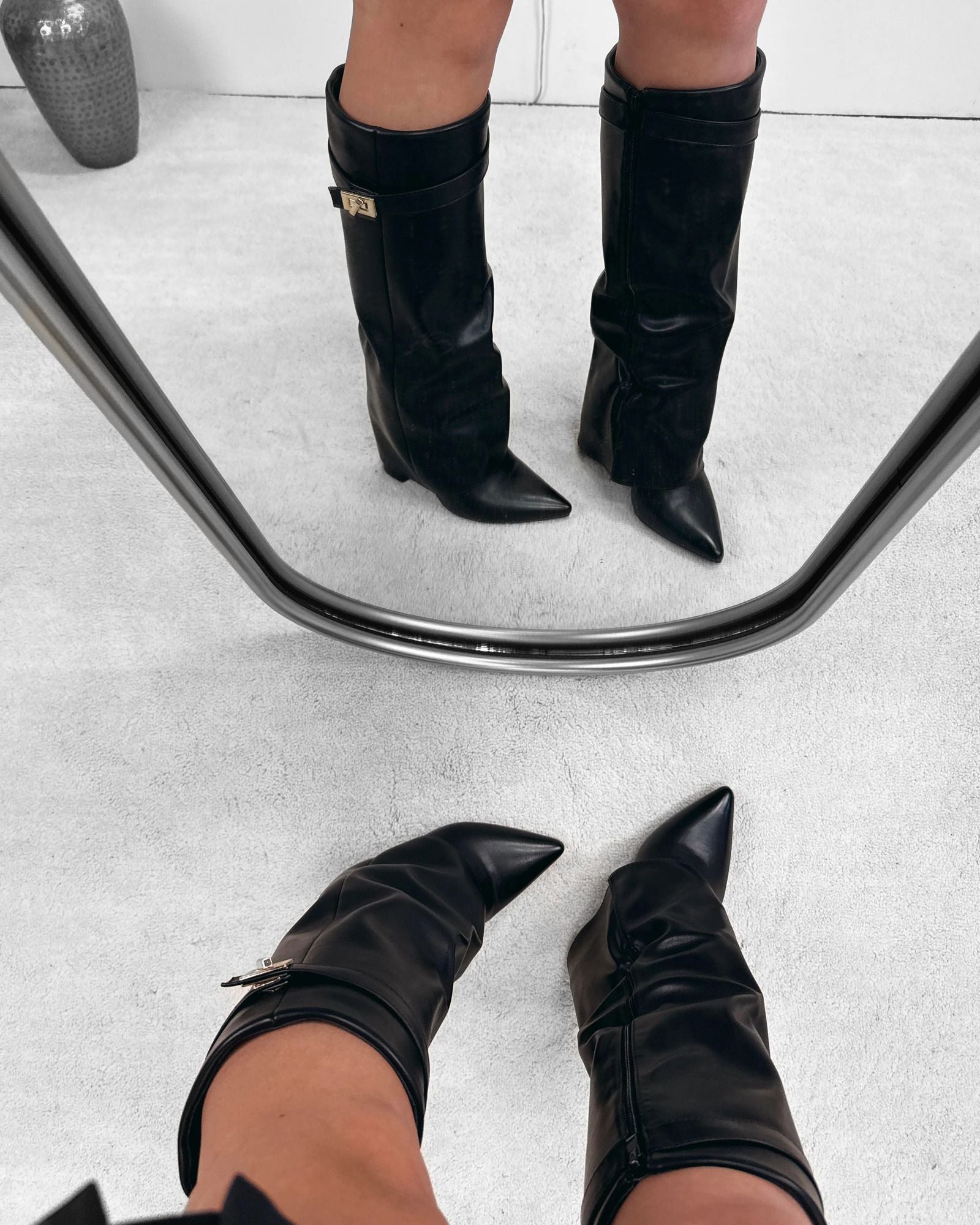 Lisa Luxurious Boots – Elegant Ladies' Boots - Black Leather - 3