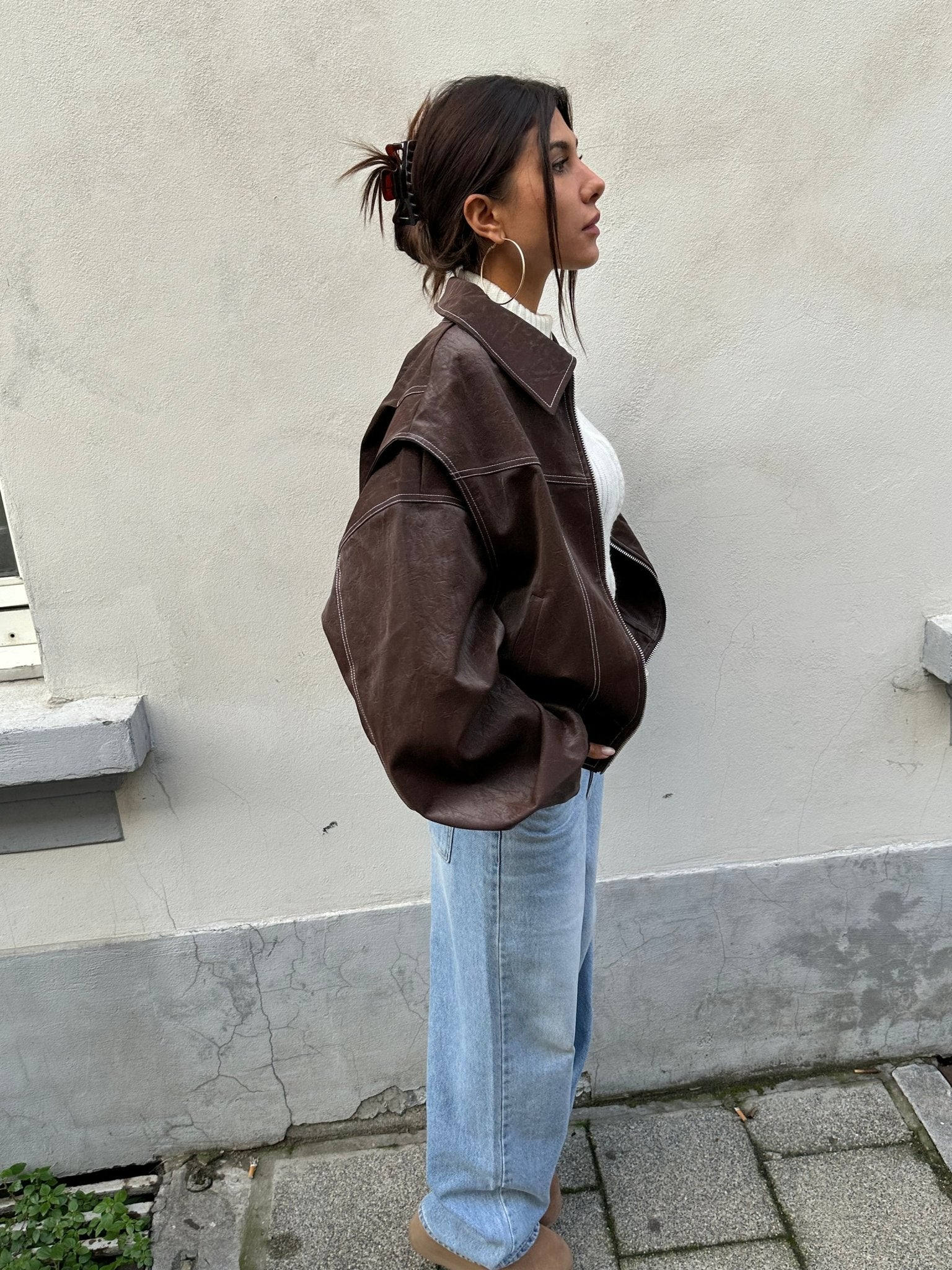 Romy – Oversized Leather Bomber Jacket - Brown - S