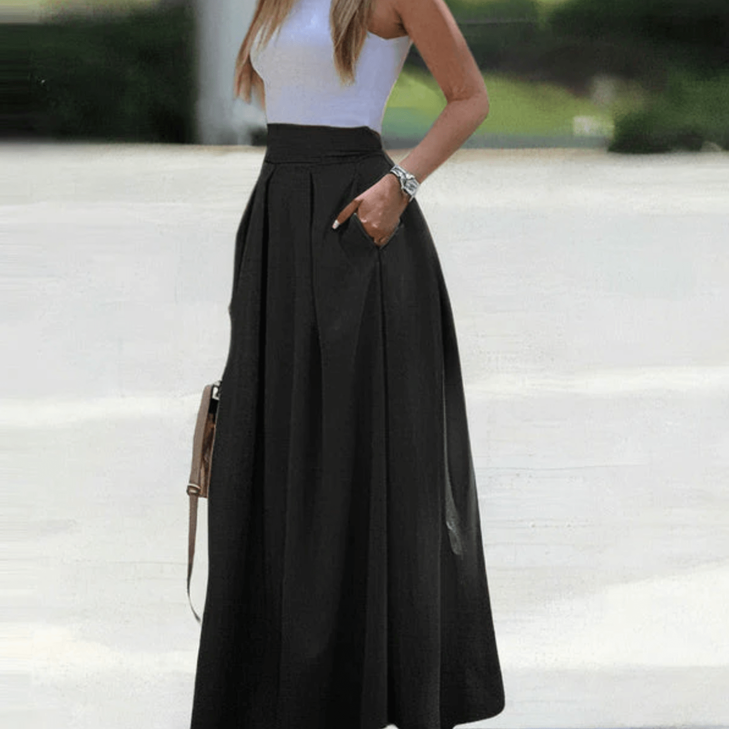 Carlotta – Stylish Viscose Midi Skirt with Pleats