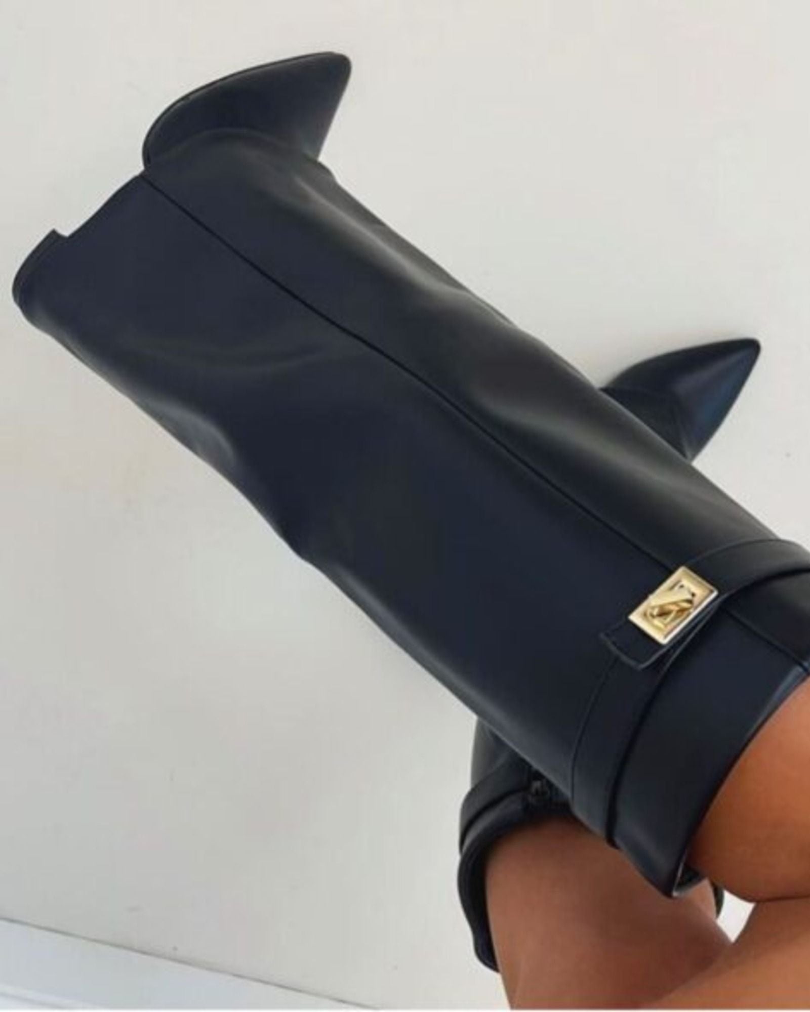 Lisa Luxurious Boots – Elegant Ladies' Boots - Black Leather - 3
