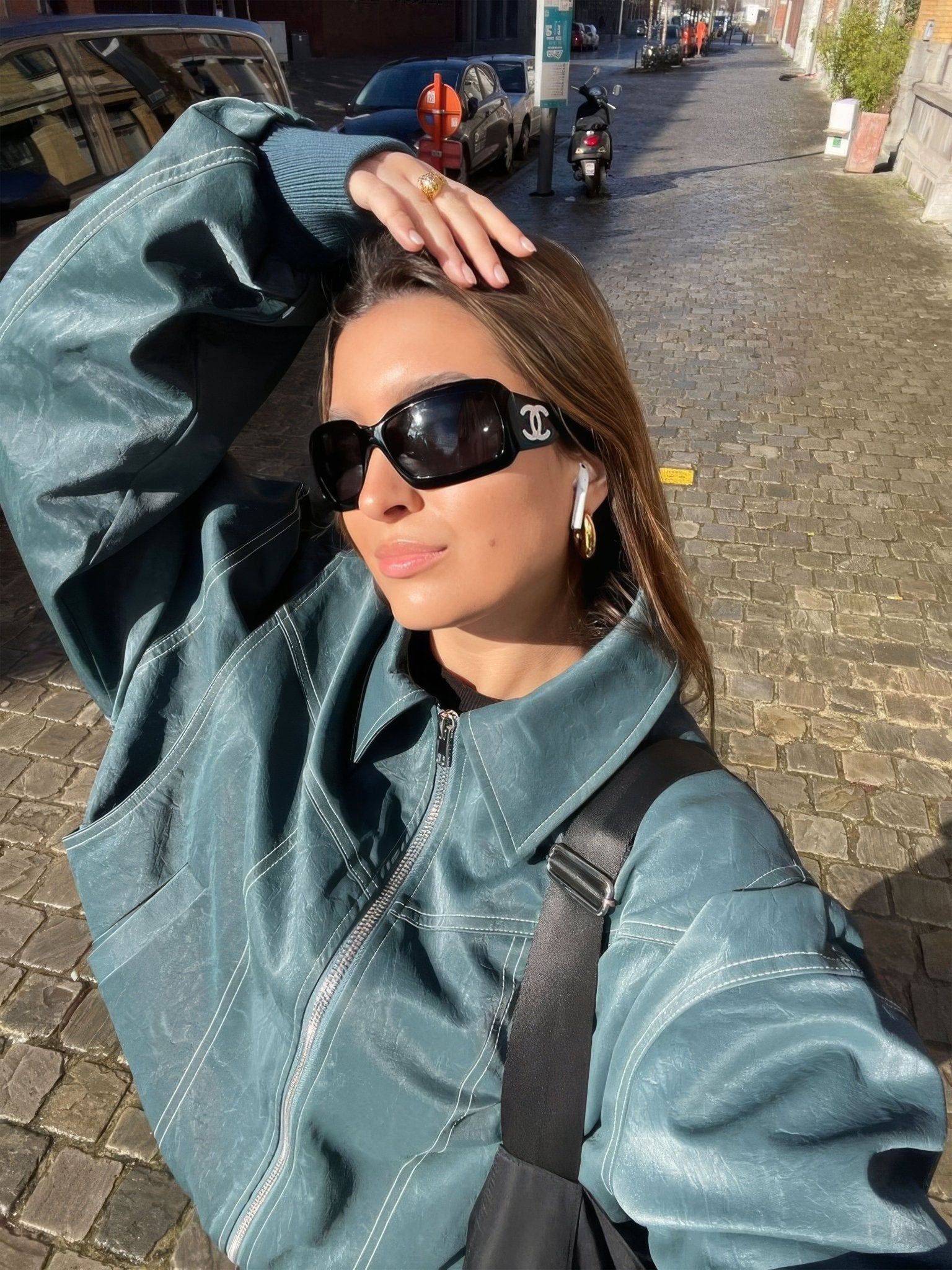 Romy – Oversized Leather Bomber Jacket - Blue - S