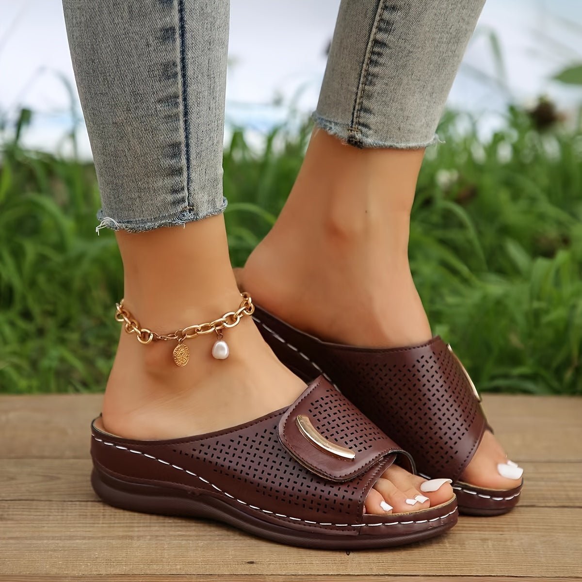 Sarah – Elegant Orthopaedic Sandals for Women - Burgundy - 3.5