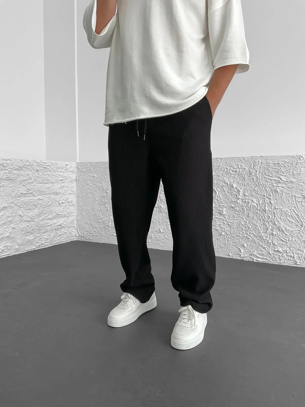 Xaver – Relaxed Ribbed Trousers - Pants - Flaro